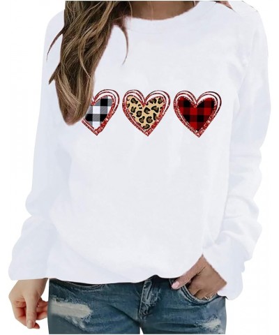 Valentine's Day Long Sleeve Shirts Women Cute Gnome Holding Heart T-Shirt Casual Crew Neck Tops Holiday Blouses 2024 01white ...